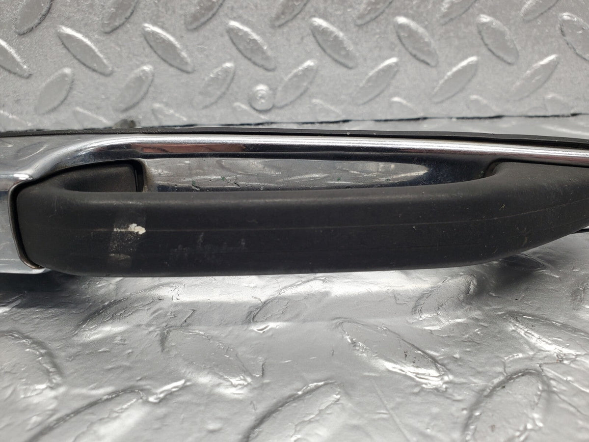 48616 Mercedes-Benz W123 Front Right Door Exterior Handle No Key