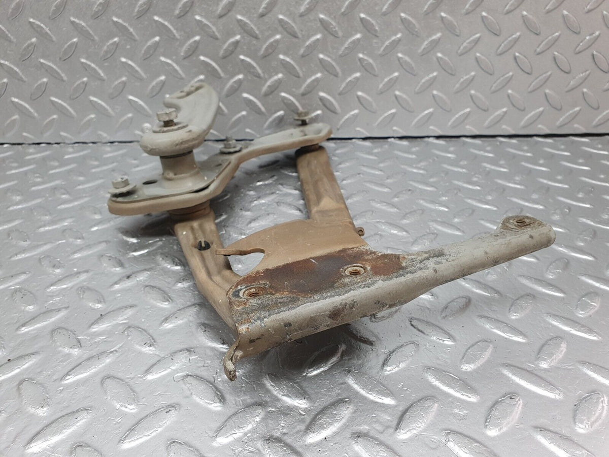 41438 Mercedes-Benz W124 200E Bonnet Hinge Left Side A1248870974 A1248800128