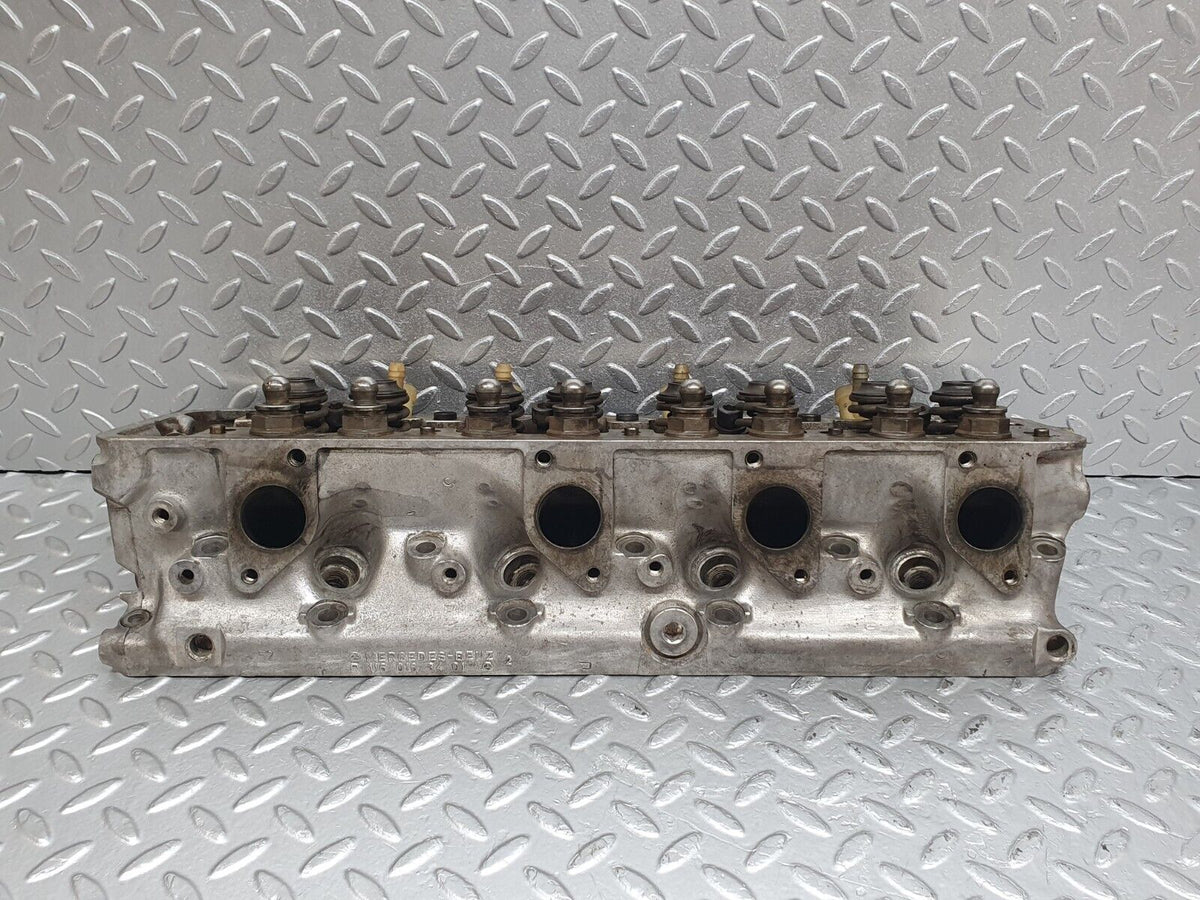 43840 Mercedes-Benz C126 380SEC Coupe Cylinder Head Right Side A1160163401