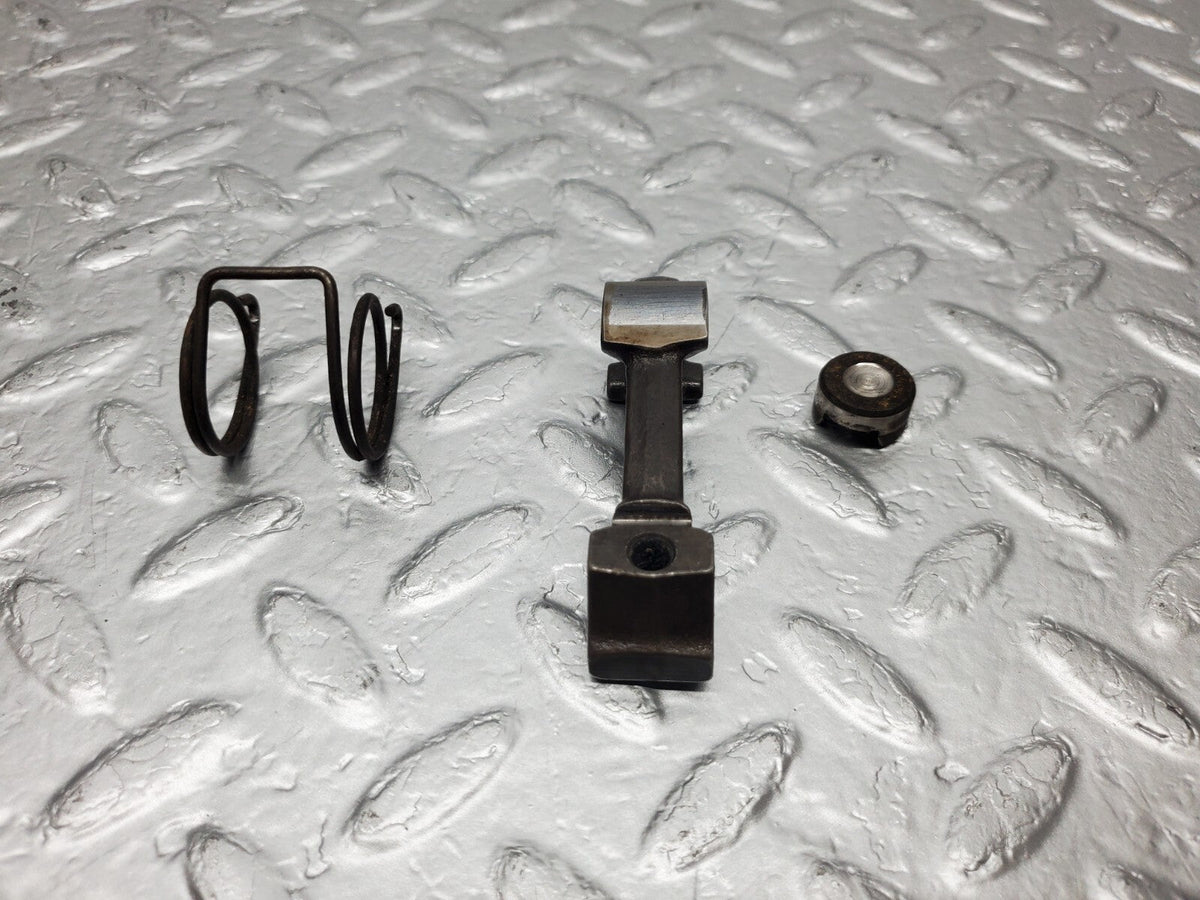 48873 Mercedes-Benz W108 Valve Rocker Arm With Retaining Spring & Tappet