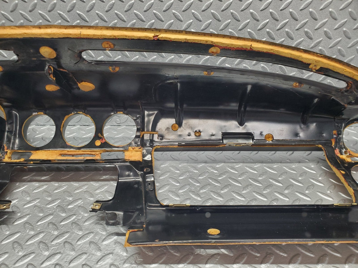 50004 Mercedes-Benz R107 380SL Dashboard