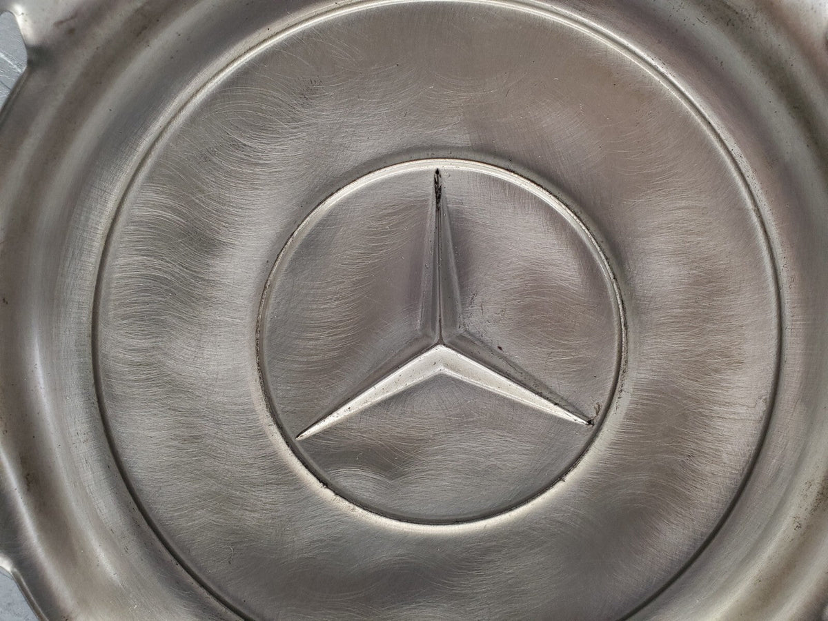 48352 Mercedes-Benz Wheel Trim Hub Cap 14"