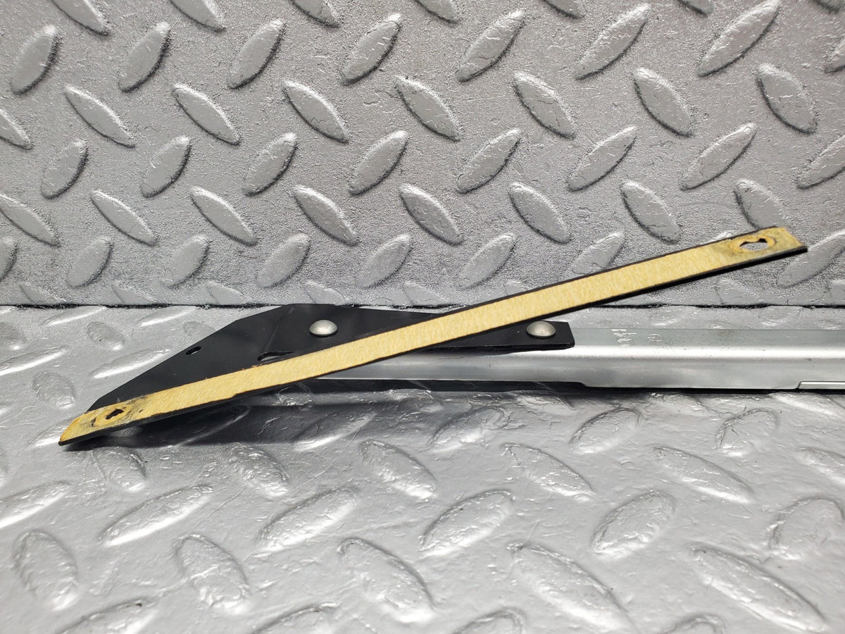 50207 Mercedes-Benz W123 Front Left Seat Sliding Adjust Handle