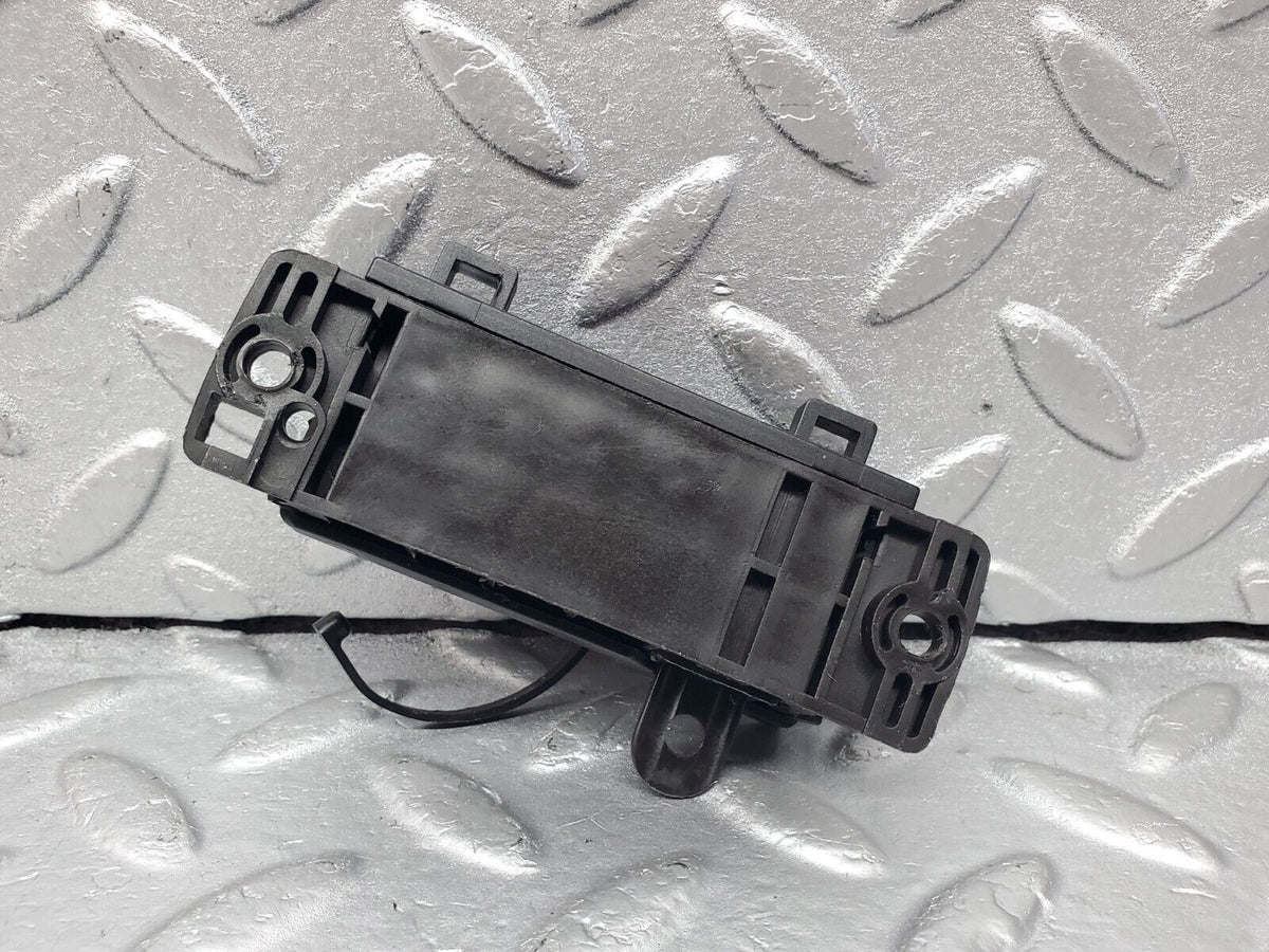 45591 Mercedes-Benz W126 420SE Diagnostic Connector A1265459740