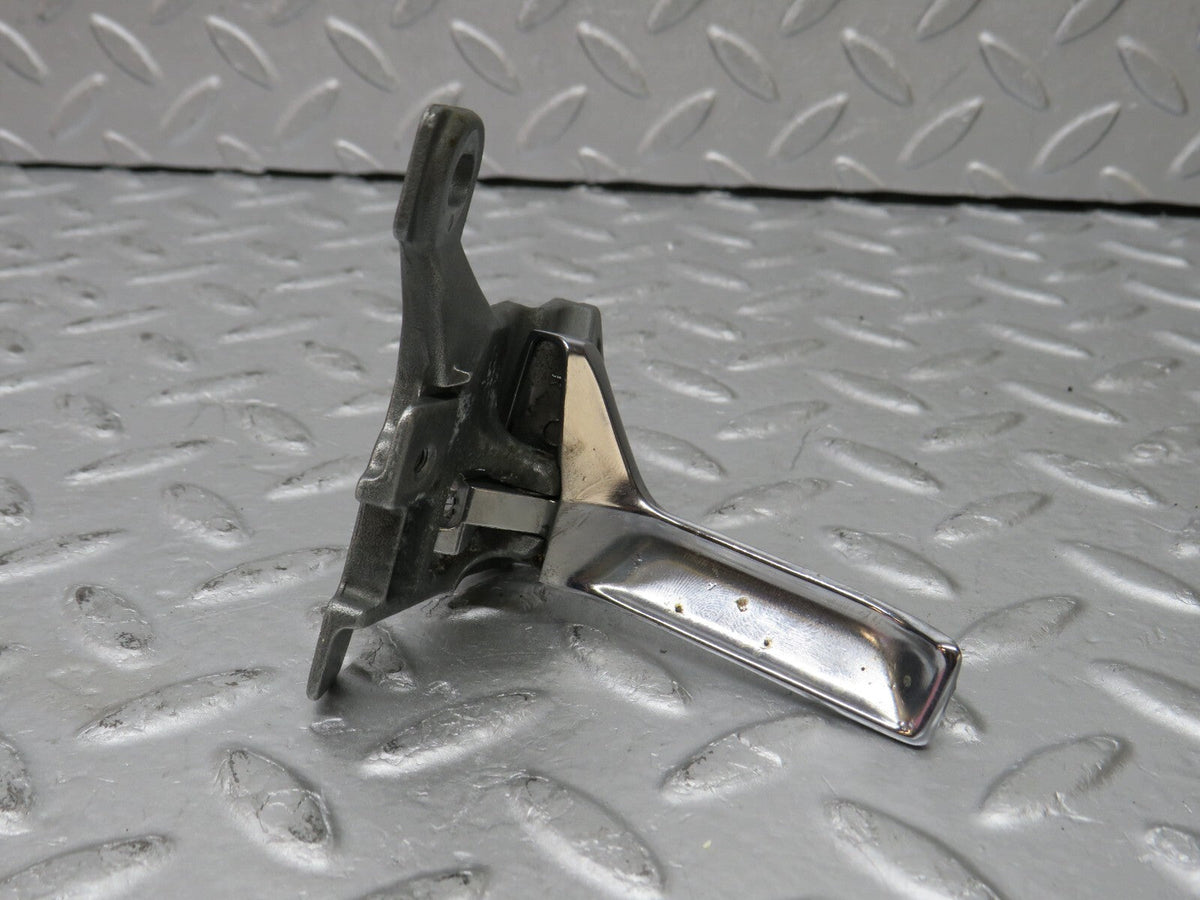 36881 Mercedes-Benz C126 420SEC Coupe Right Door Interior Handle