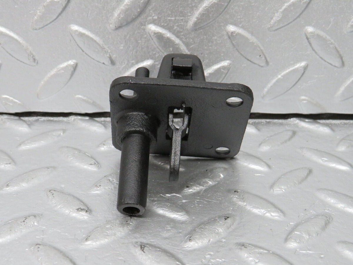 40443 Mercedes-Benz W110 230 Bonnet Lock Latch