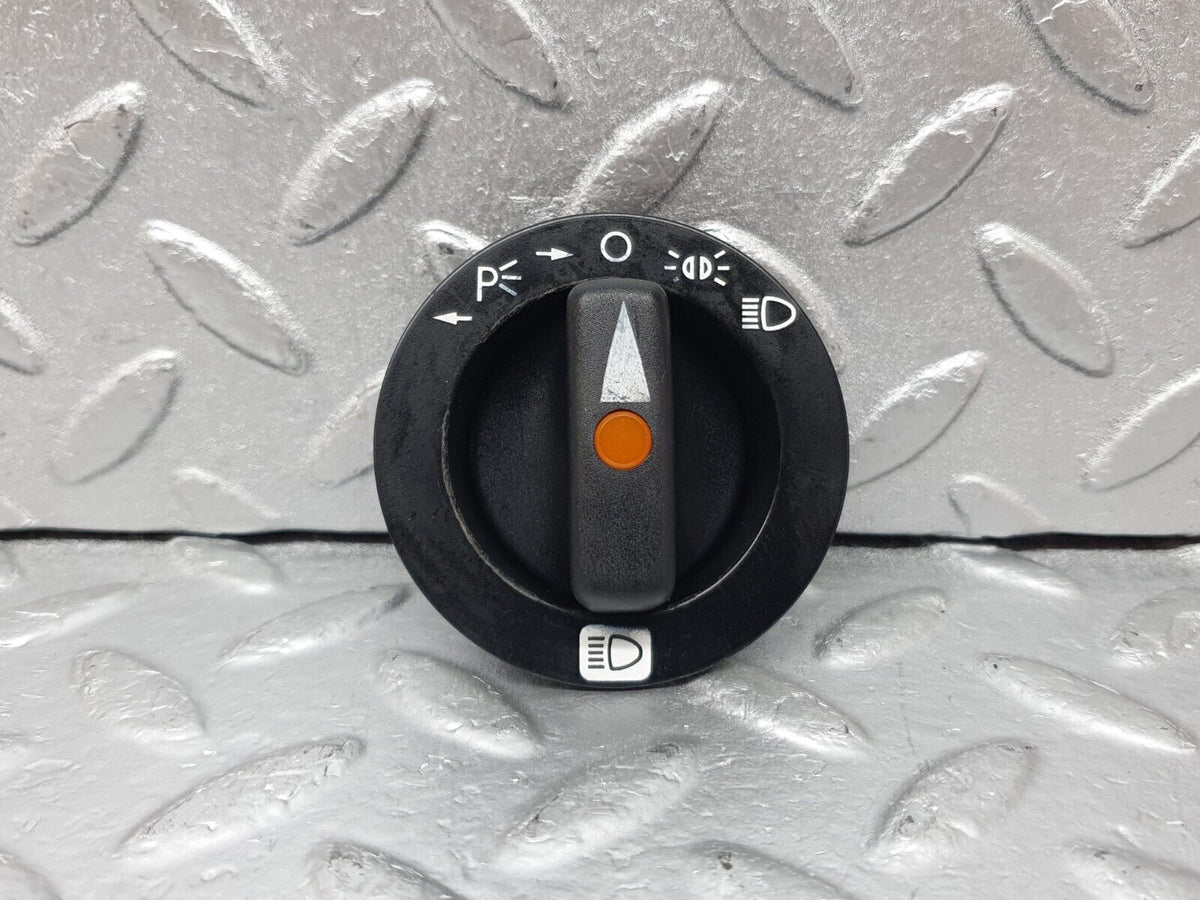 44087 Mercedes-Benz C123 230CE Coupe Headlight Switch Knob A1075450530