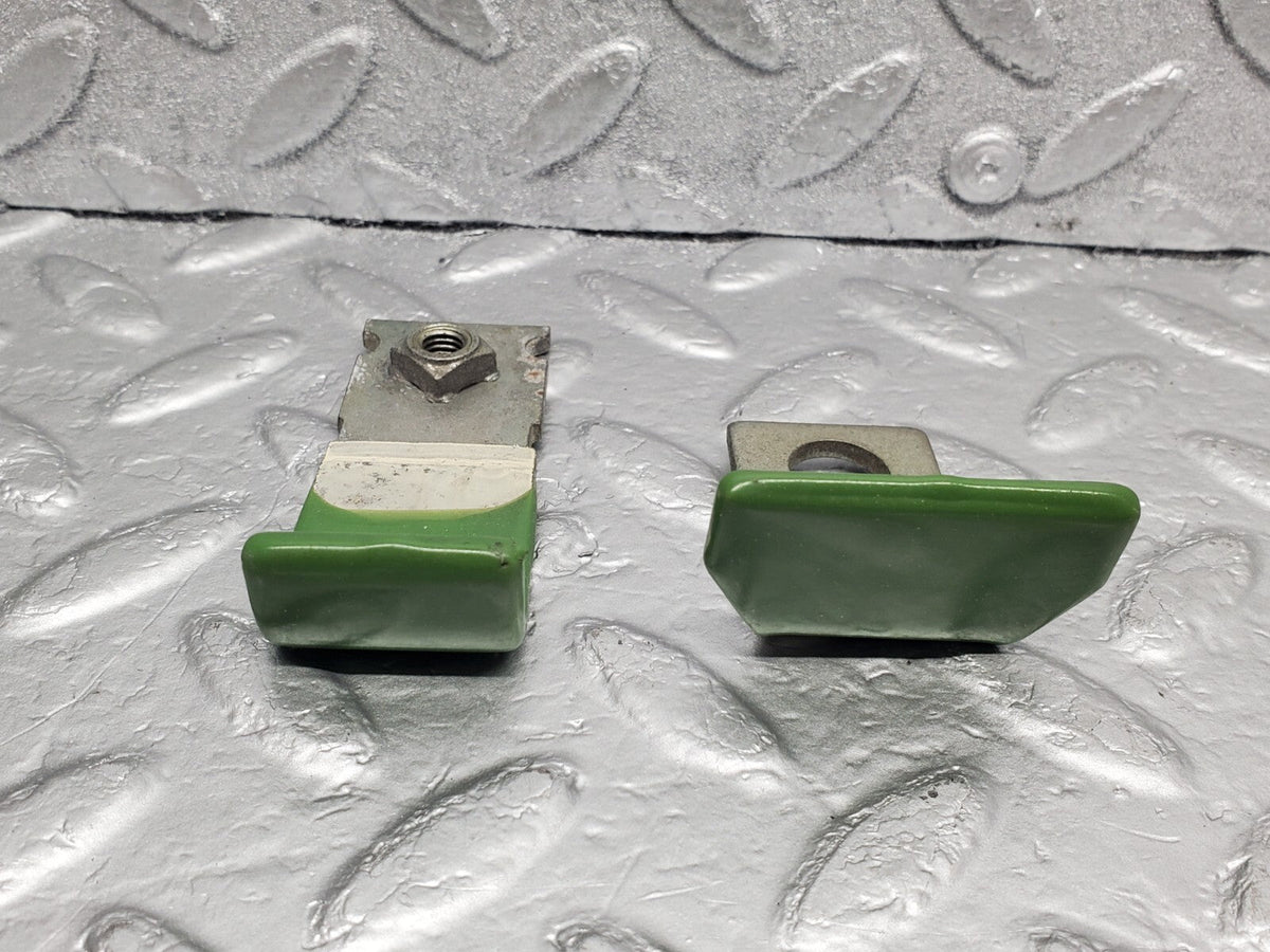 48337 Mercedes-Benz C126 Coupe Window Stop Plate 2x