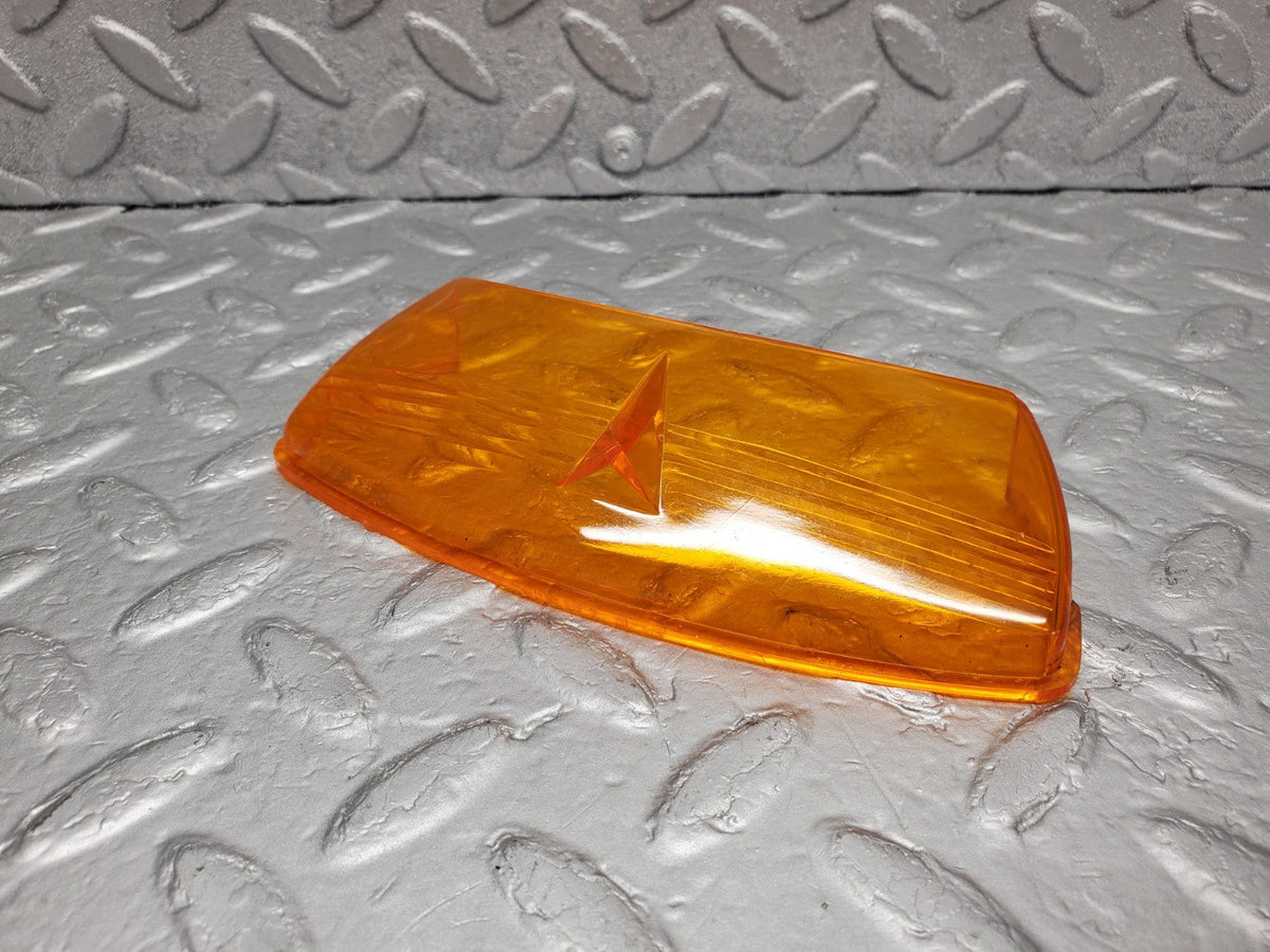 49525 Mercedes-Benz W115 Indicator Light Lens