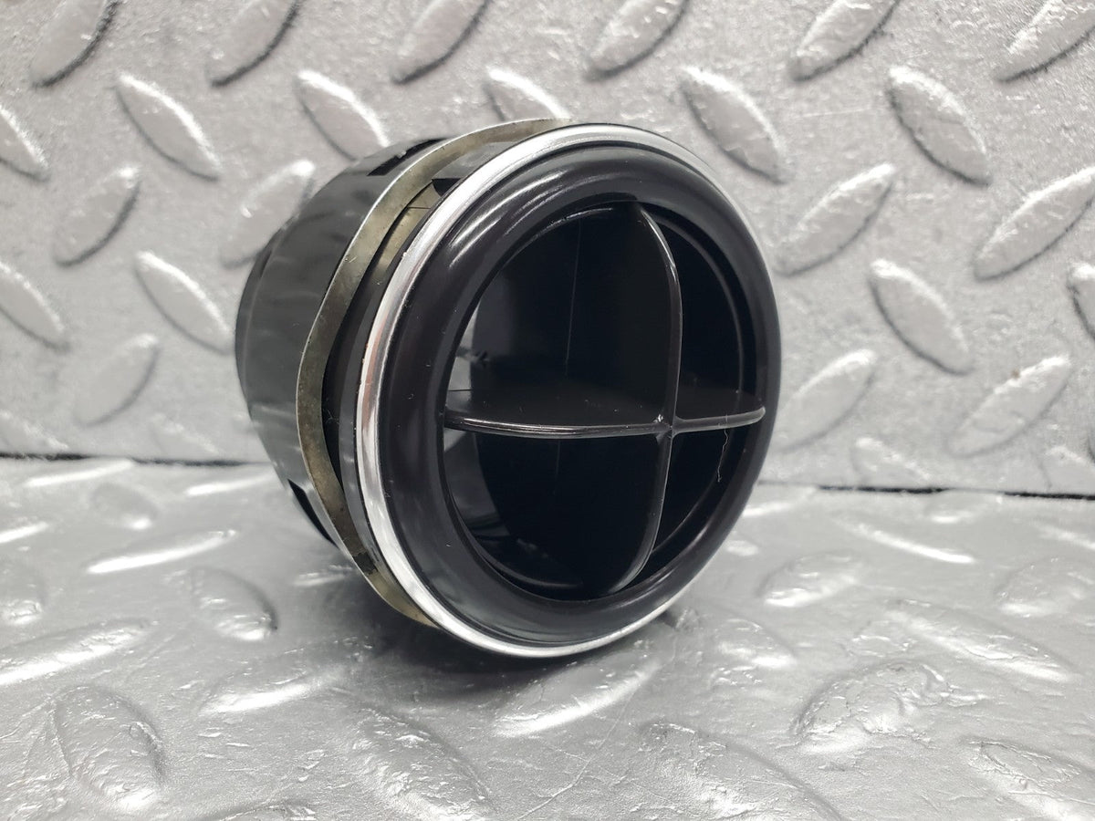 50002 Mercedes-Benz R107 380SL Dashboard Air Vent