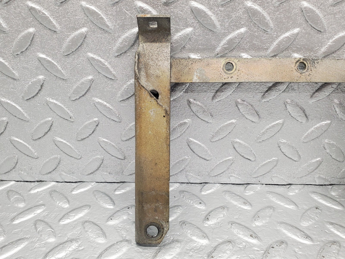 48576 Mercedes-Benz W108 Ignition Cable Bracket