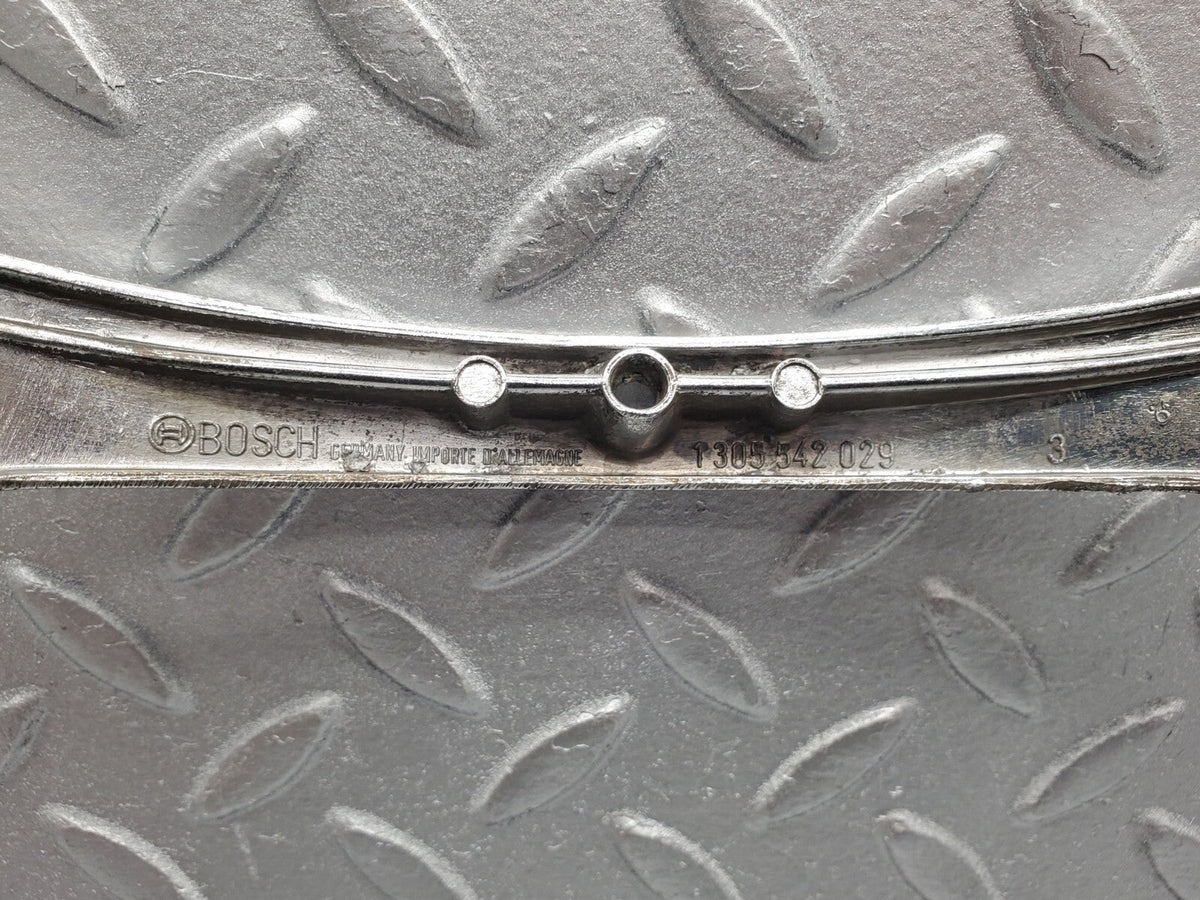 48542 Mercedes-Benz W108 Headlight Chrome Frame 1305542029