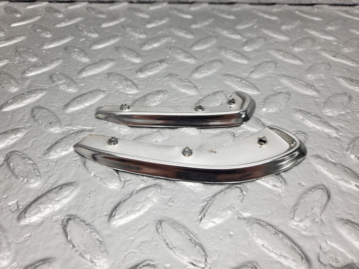 50533 Mercedes-Benz W108 280SE 3.5 Interior Door Handle Chrome Trim Pair Right