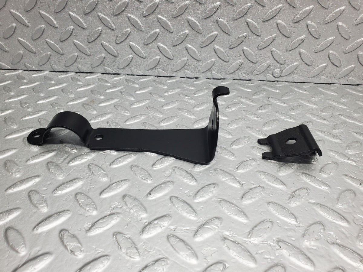 49363 Mercedes-Benz A124 320E Cabriolet Anti Roll Bar Holder Bracket Front Right