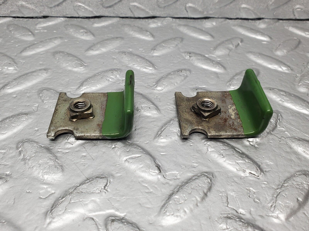48192 Mercedes-Benz C107 R107 Window Stop Plate 2x
