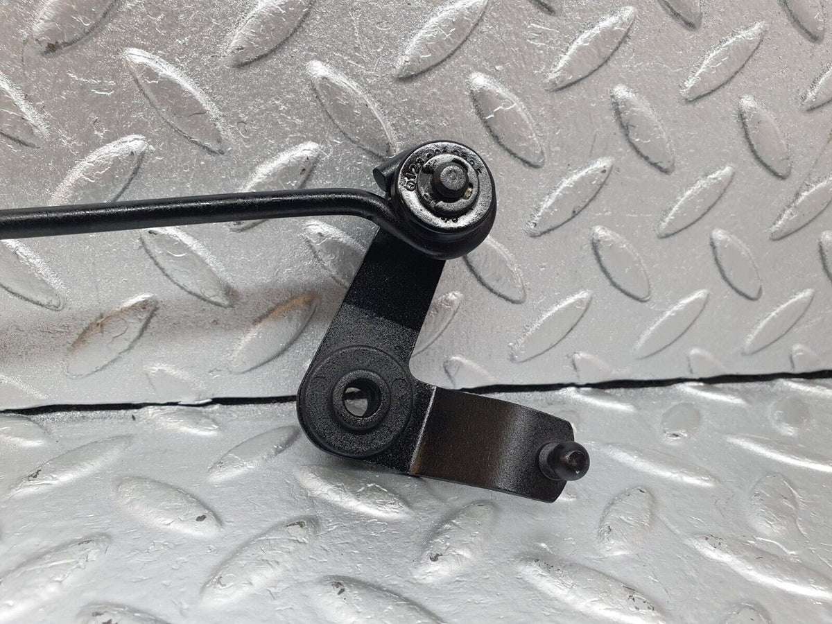 43838 Mercedes-Benz C126 380SEC Coupe Throttle Linkage A1163010297