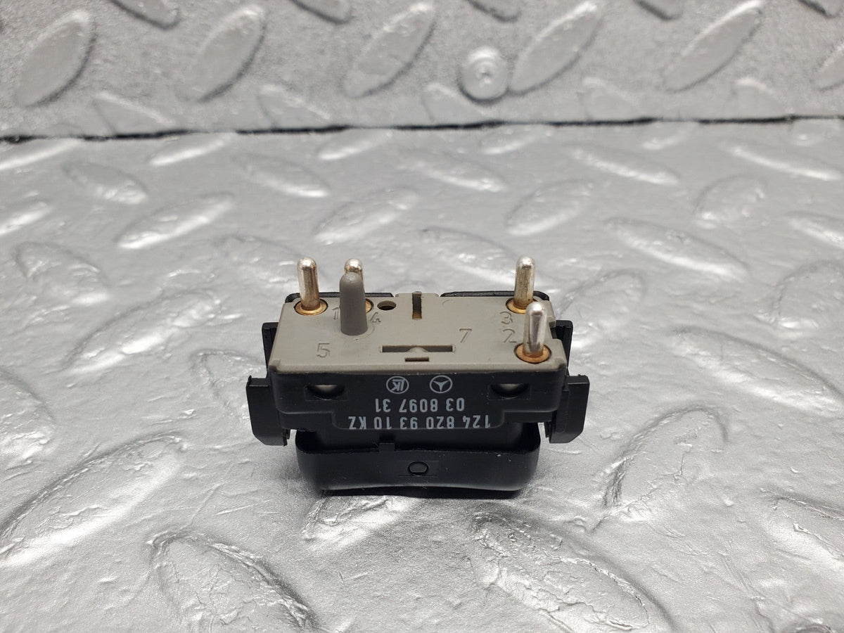 49104 Mercedes-Benz A124 320E Cabriolet Electric Window Switch Left A1248209310