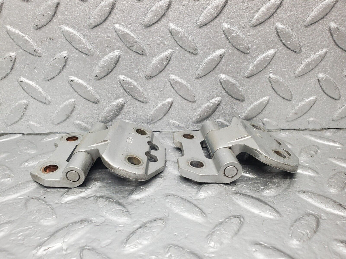 46143 Mercedes-Benz W124 Door Hinge Right Side