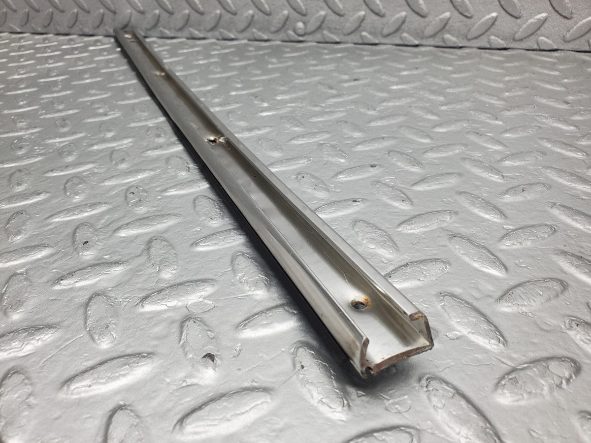 50169 Mercedes-Benz R107 SL Hardtop Chrome Trim Right