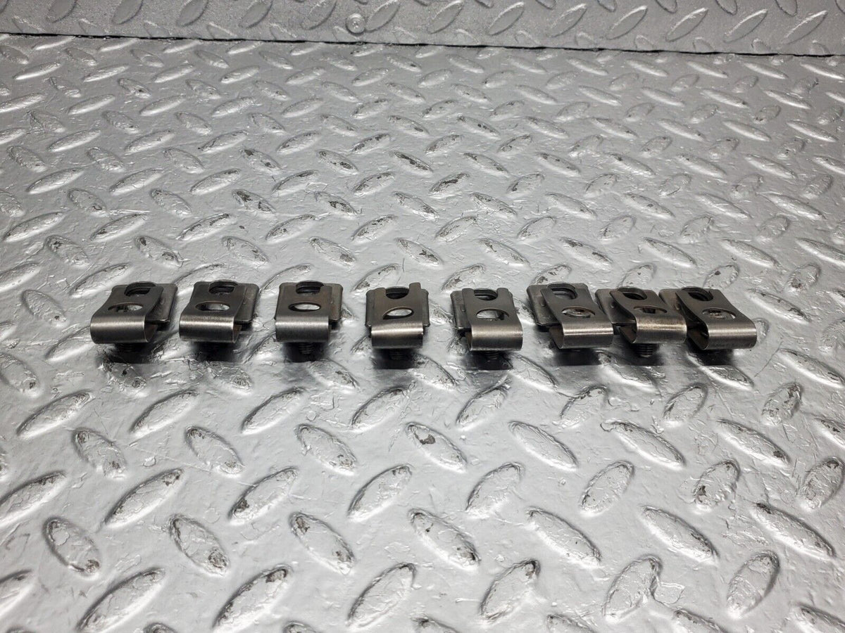 47409 Mercedes-Benz C126 500SEC Coupe Fuel Injector Bracket Holder Set