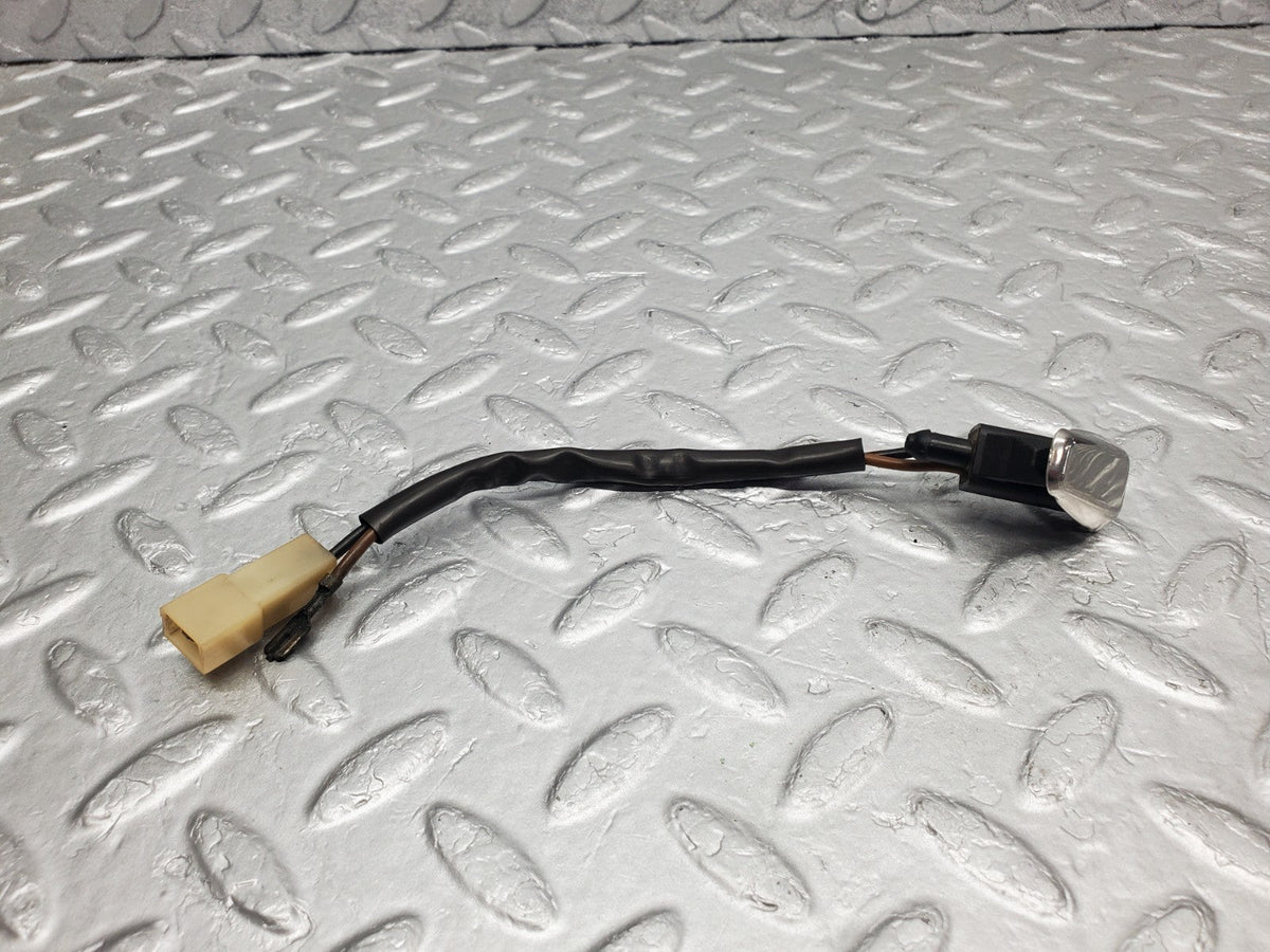 49623 Mercedes-Benz W126 C126 Windscreen Washer Nozzle
