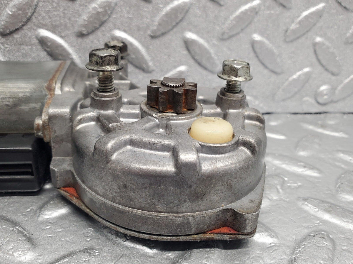 48651 Mercedes-Benz W123 Rear Right Window Regulator Motor Bosch 0130821016