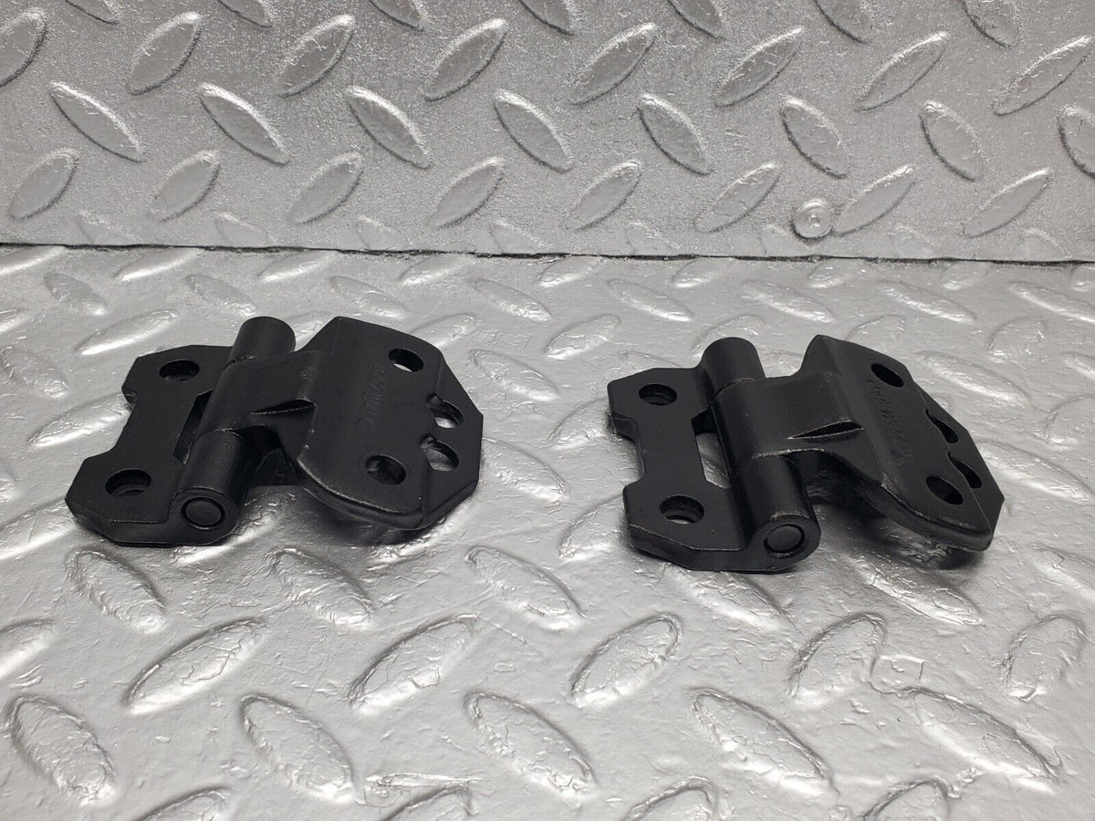 47101 Mercedes-Benz R129 320SL Coupe Door Hinge Right Side