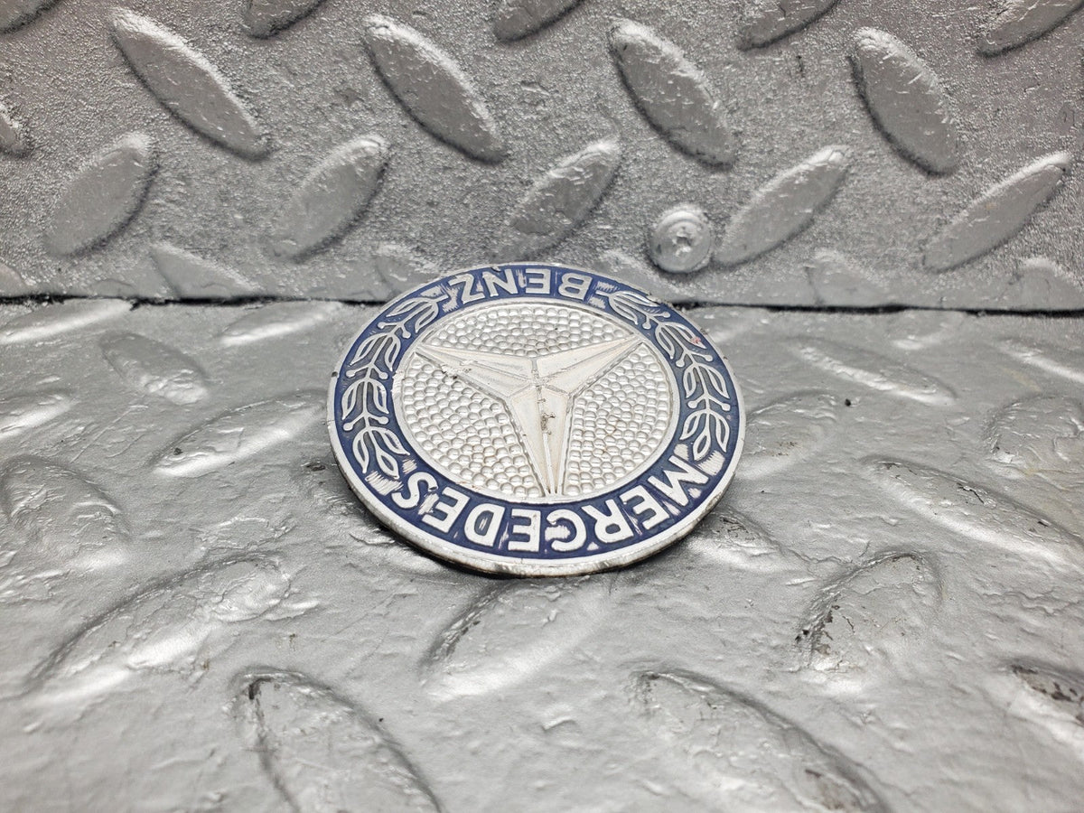 49604 Mercedes-Benz C107 R107 Bonnet Badge Emblem