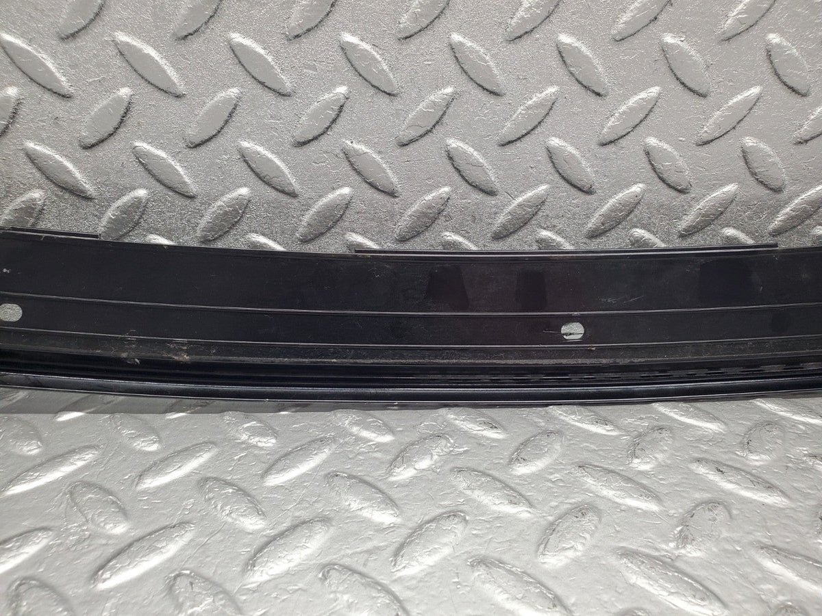 49405 Mercedes-Benz A124 320E Cabriolet Windscreen Top Moulding Trim