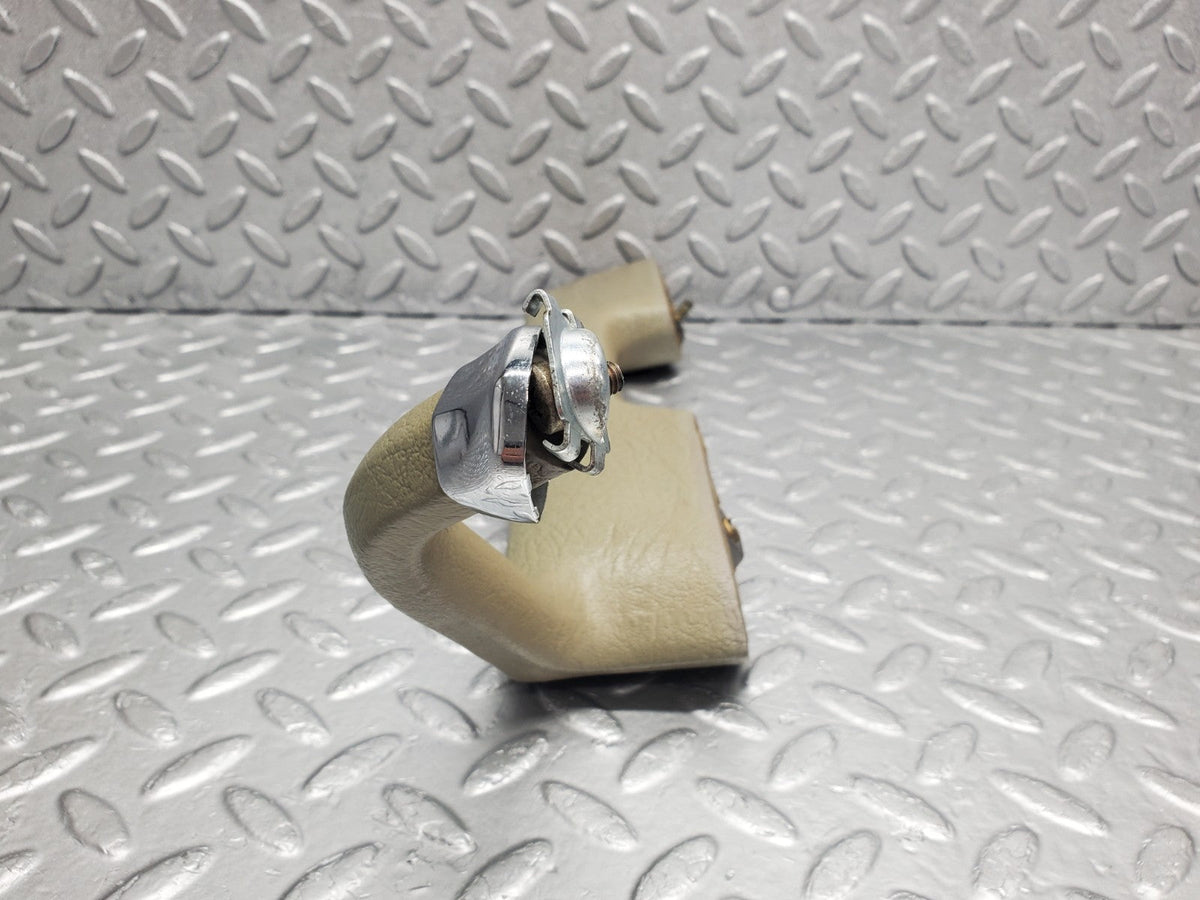50529 Mercedes-Benz W108 280SE 3.5 Interior Door Handle Front Left Grey