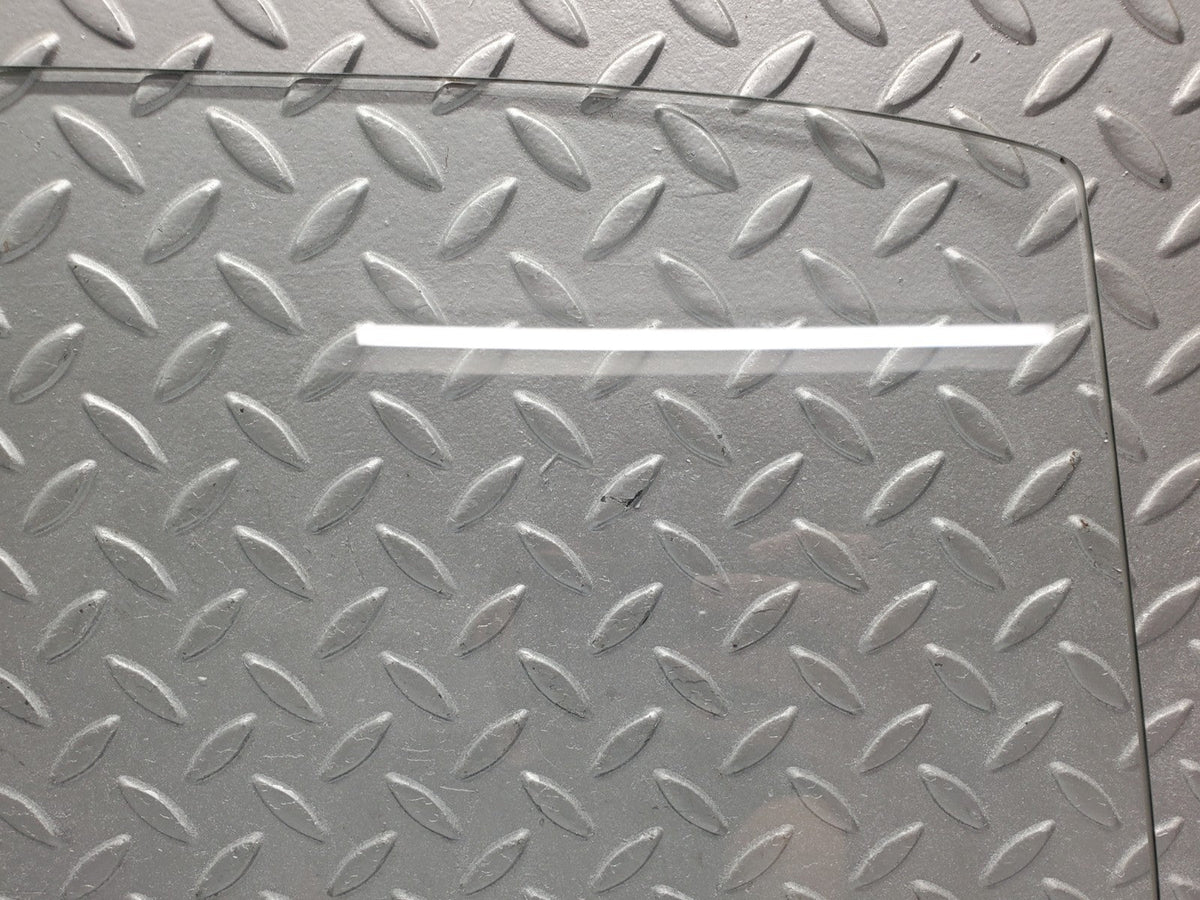 50663 Mercedes-Benz W108 280SE 3.5 Rear Left Door Window Glass