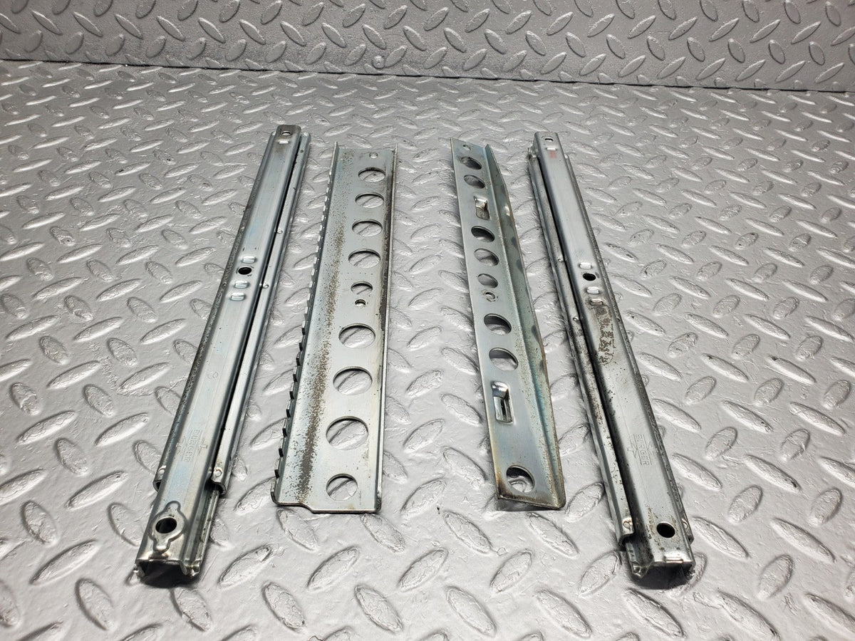 50227 Mercedes-Benz W123 Front Right Seat Rail Pair