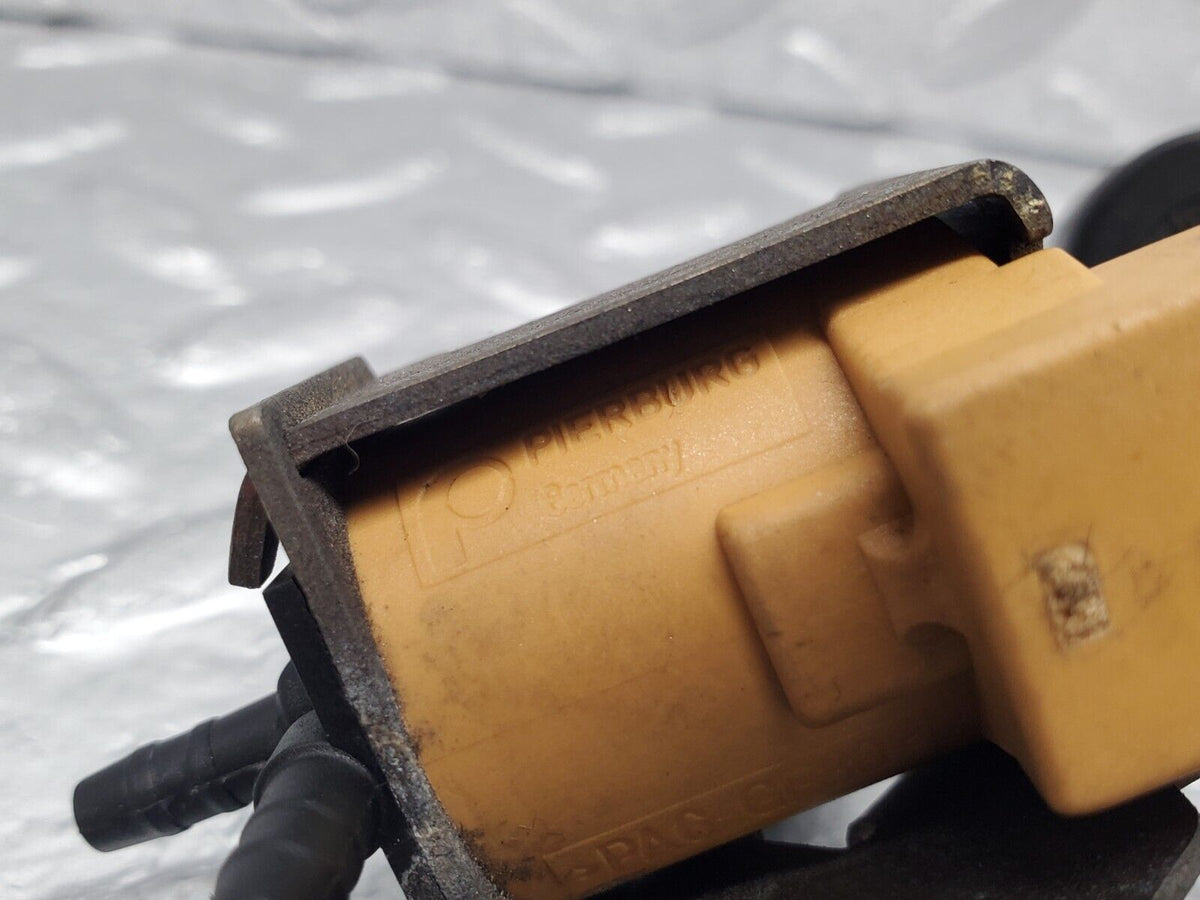 47950 Mercedes-Benz R230 350SL Coupe EGR Solenoid Vacuum Valve Pierburg 5.27931.01