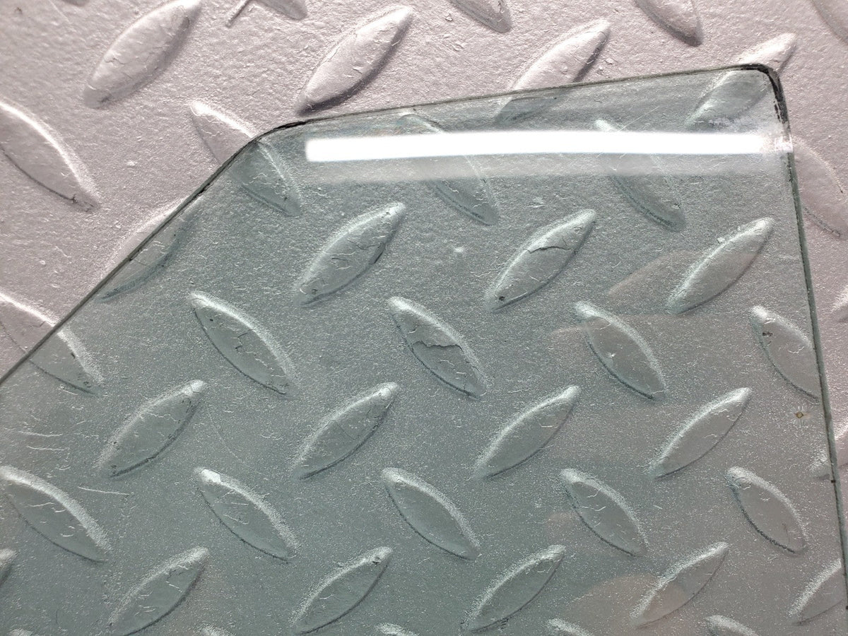 50182 Mercedes-Benz R107 SL Hardtop Quarter Window Glass Left Side