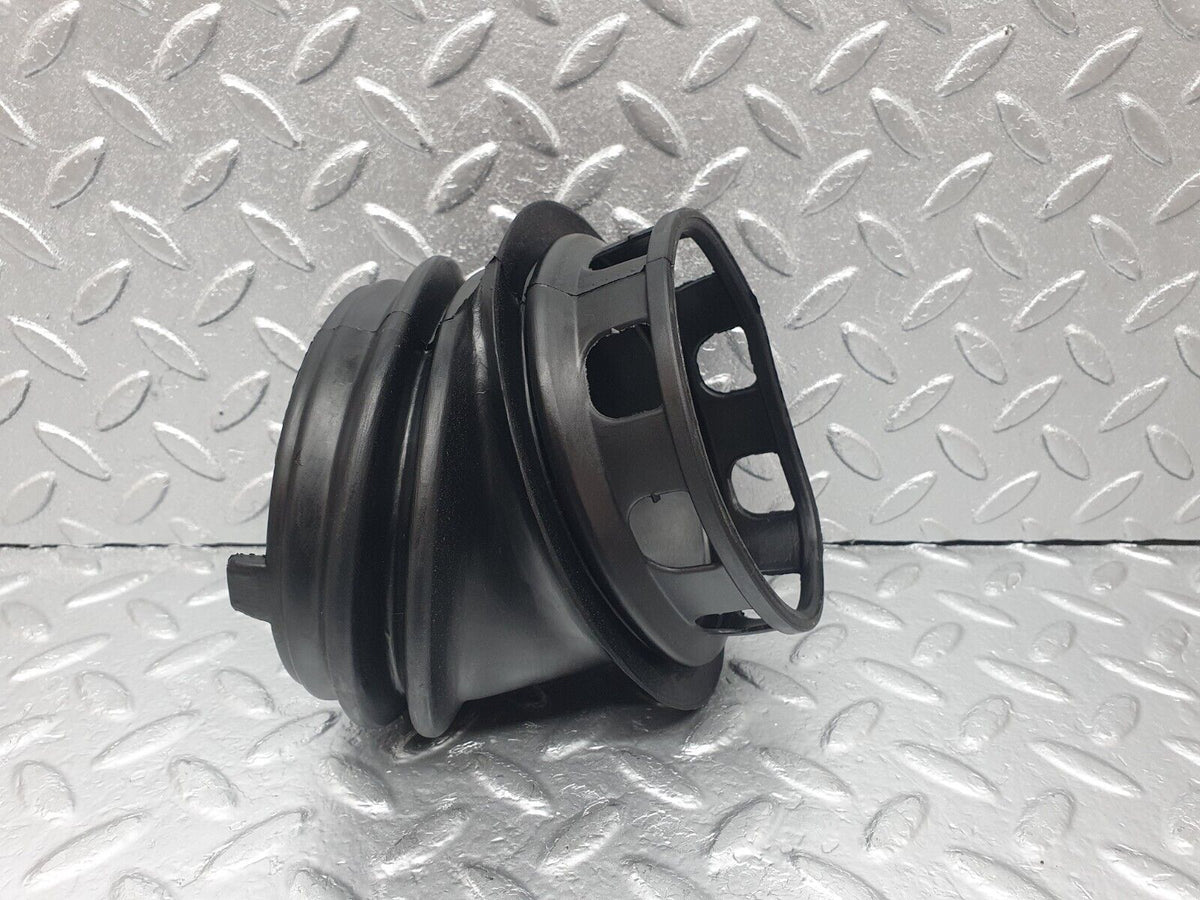 43609 Mercedes-Benz C126 380SEC Coupe Fuse Box Rubber Grommet A1265450146