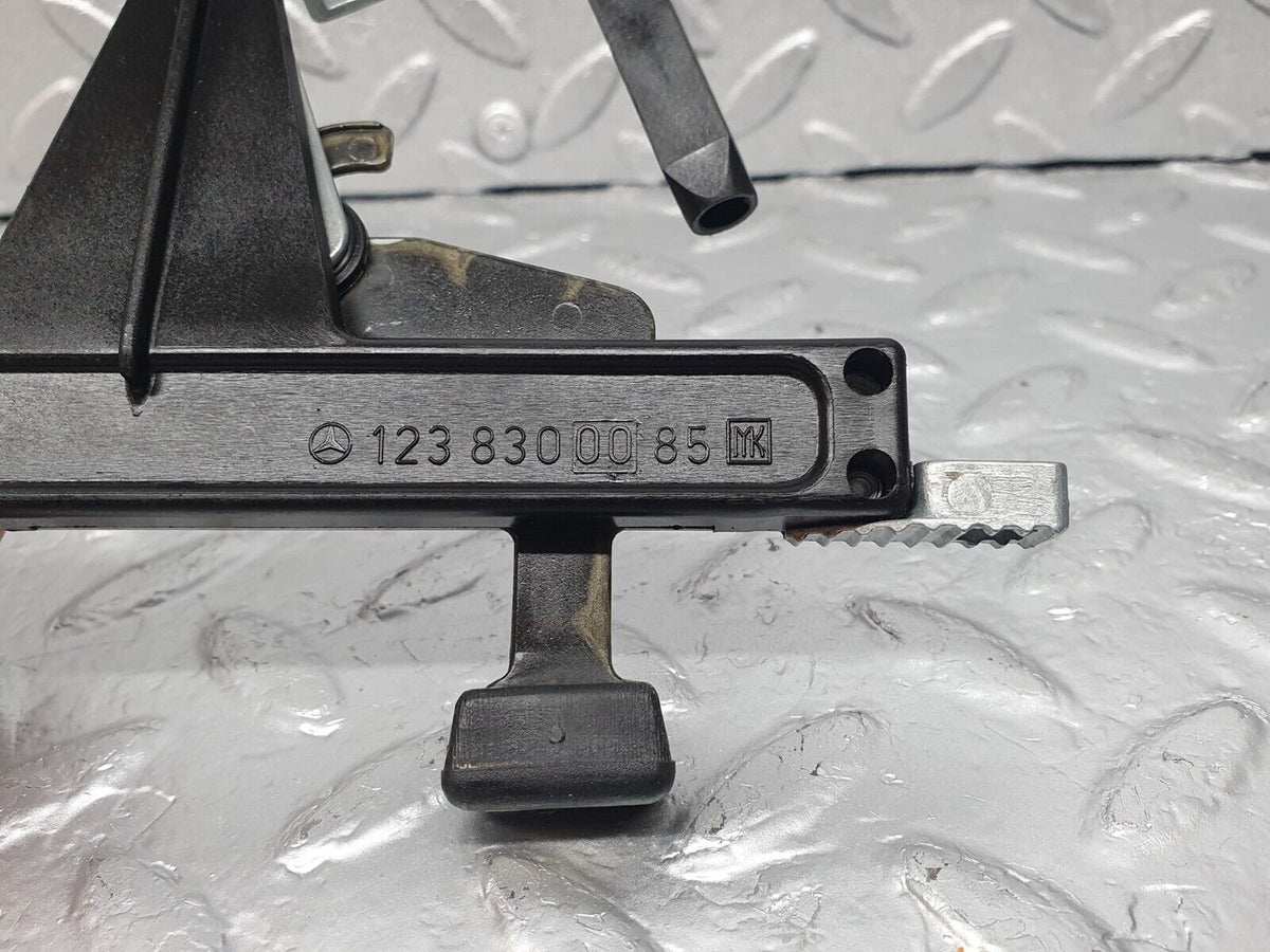 43960 Mercedes-Benz C123 230CE Coupe Heater Control Switch A1238300085