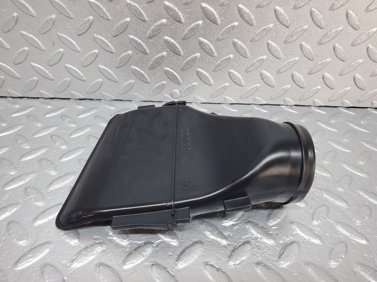 44647 Mercedes-Benz W124 220E Air Intake Suction Pipe A1245280804