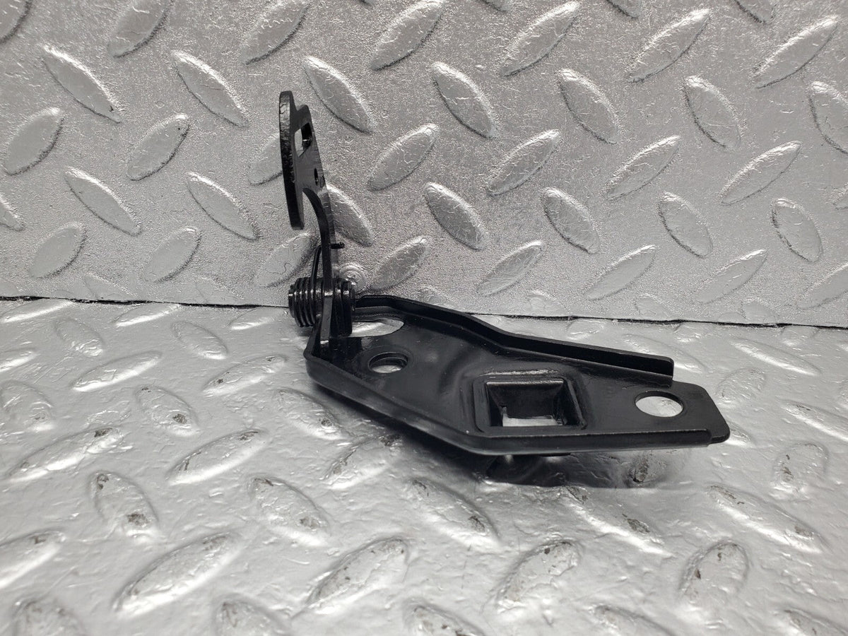 48736 Mercedes-Benz W124 Bonnet Release Latch A1248800360