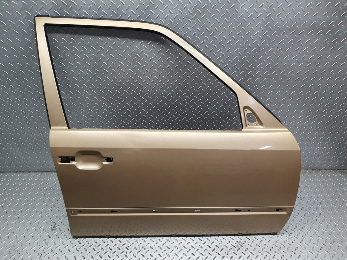 41367 Mercedes-Benz W124 200E Front Right Door
