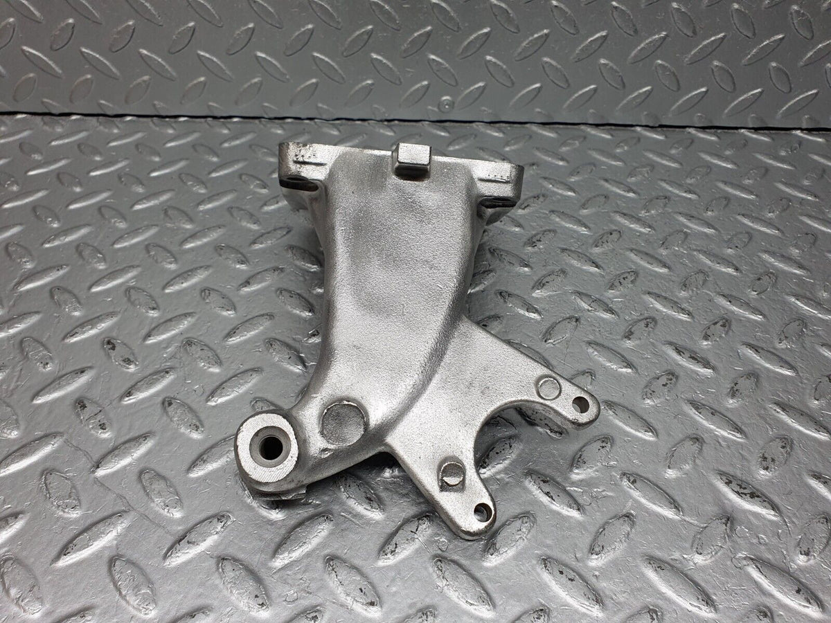 41011 Mercedes-Benz W126 300SE Engine Mount Bracket Left Side A6032230604