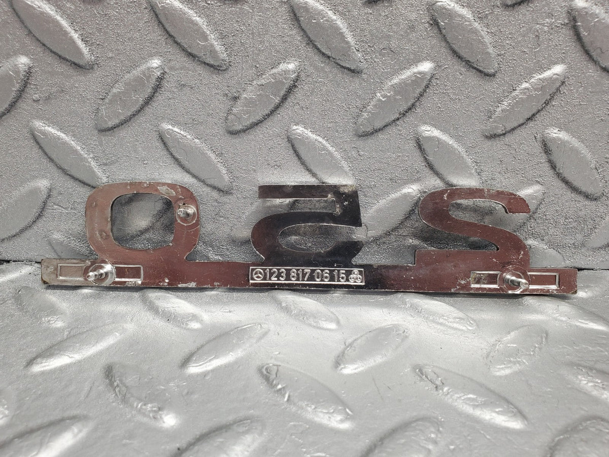 49637 Mercedes-Benz W123 250 Trunk Badge Emblem A1238170615