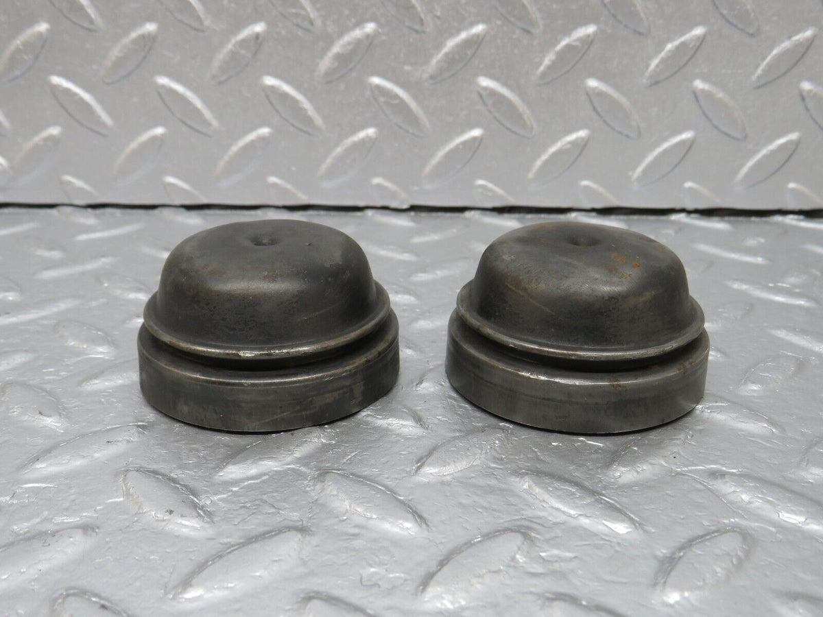 40667 Mercedes-Benz W123 300D Wheel Hub Locking Cap Sets