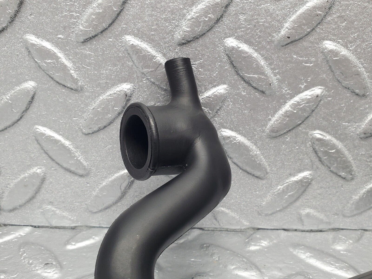46427 Mercedes-Benz C123 280CE Coupe Crankcase Breather Hose Pipe A1100942482