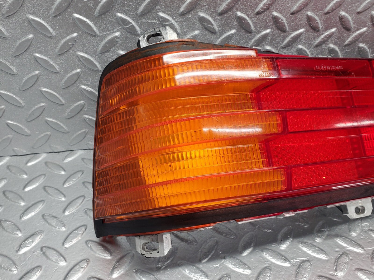 48688 Mercedes-Benz W123 Tail Light Left Side No Bulb Holder 0153240 R3