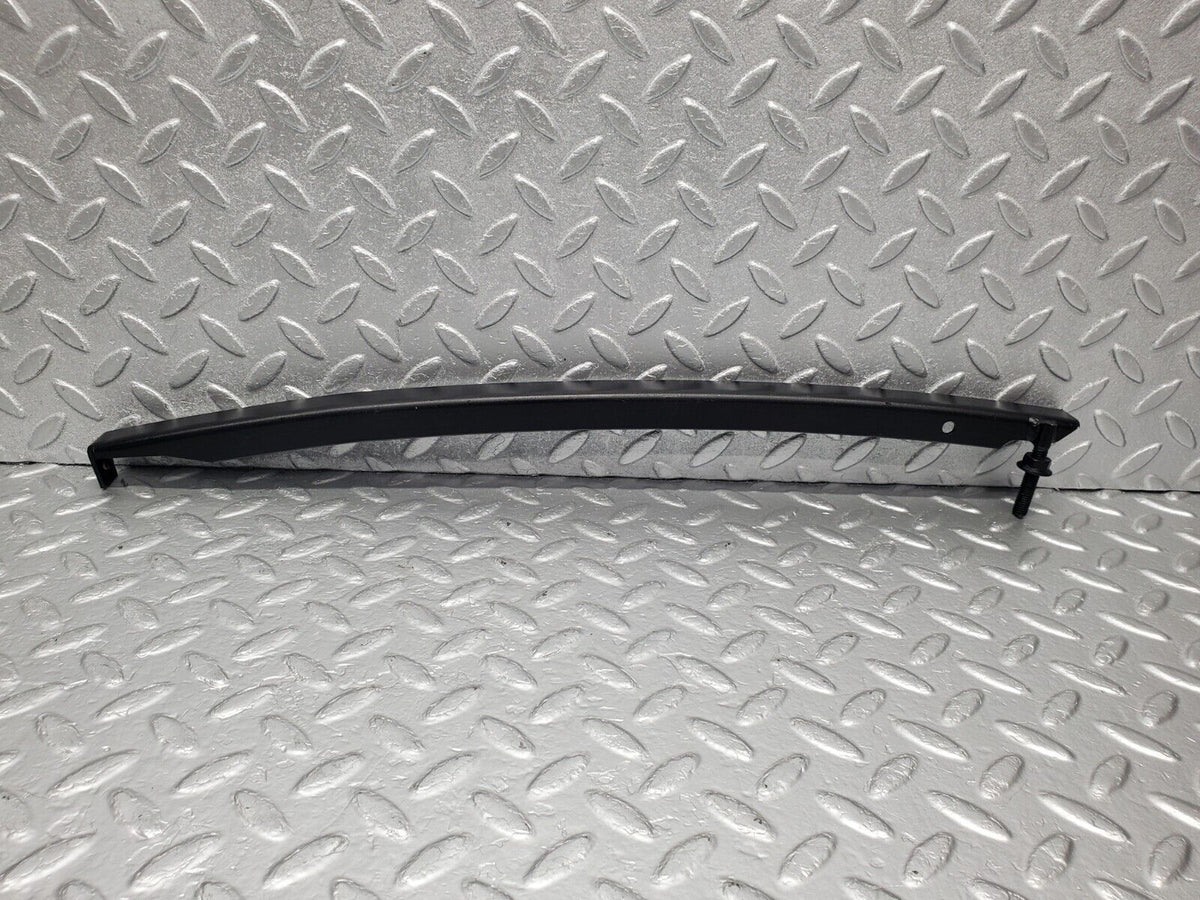 47507 Mercedes-Benz C126 500SEC Coupe Front Right Window Channel