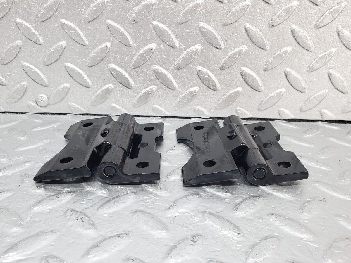 44338 Mercedes-Benz W123 280E Door Hinge Pair Left Side A1237200037