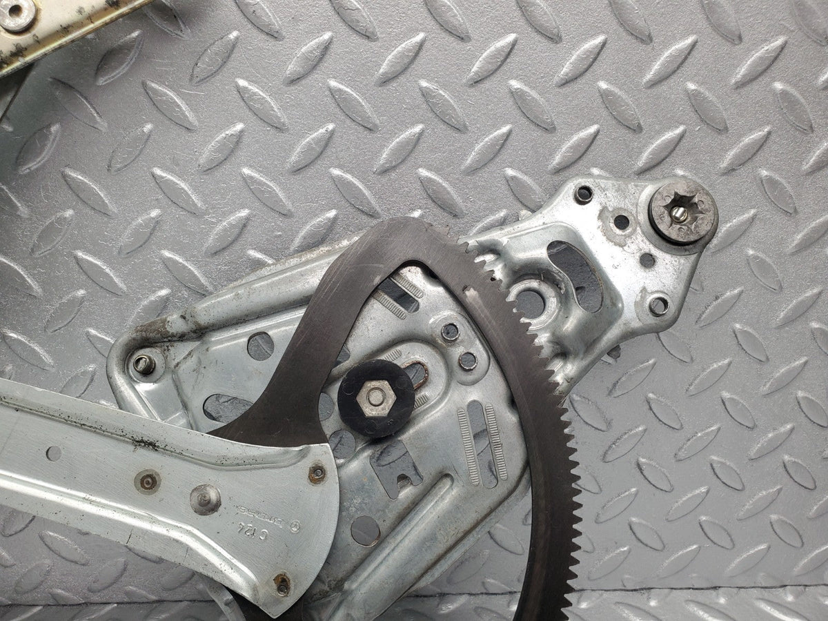 49192 Mercedes-Benz A124 320E Cabriolet Front Left Power Window Regulator