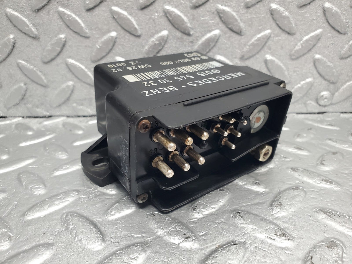 51313 Mercedes-Benz W124 Glow Plug Control Unit Relay A0155453032
