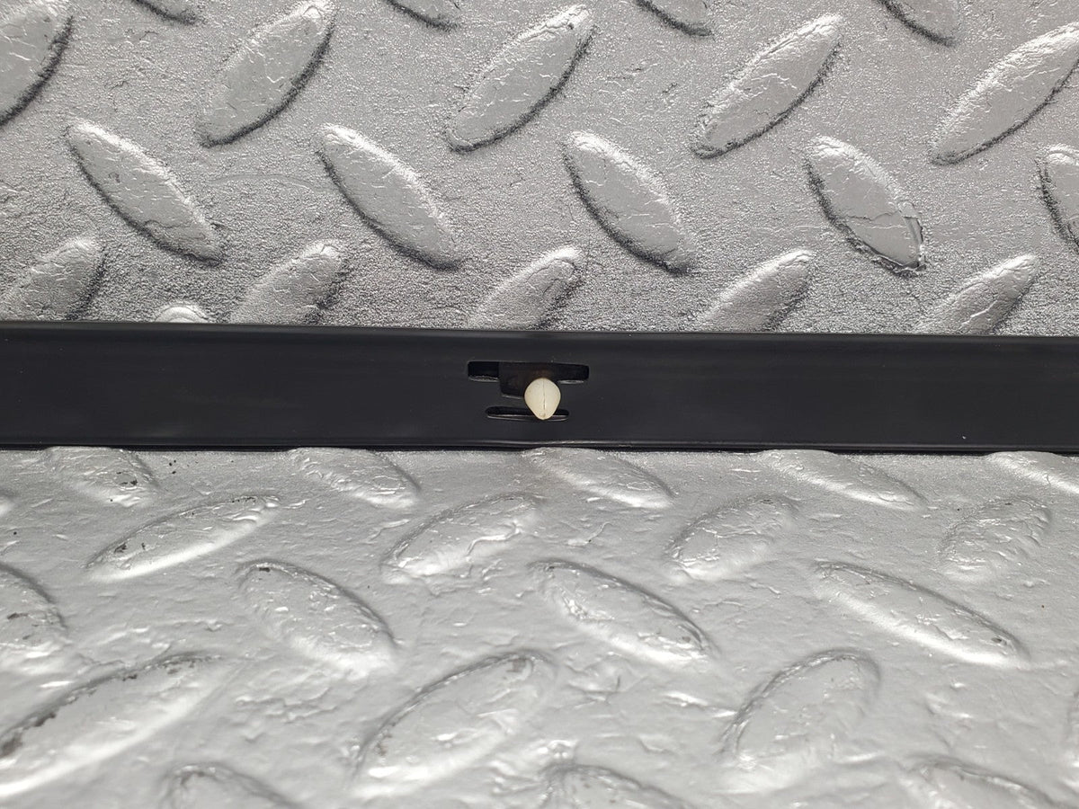 50743 Mercedes-Benz W108 280SE 3.5 Rear Left Door Centre Moulding Trim