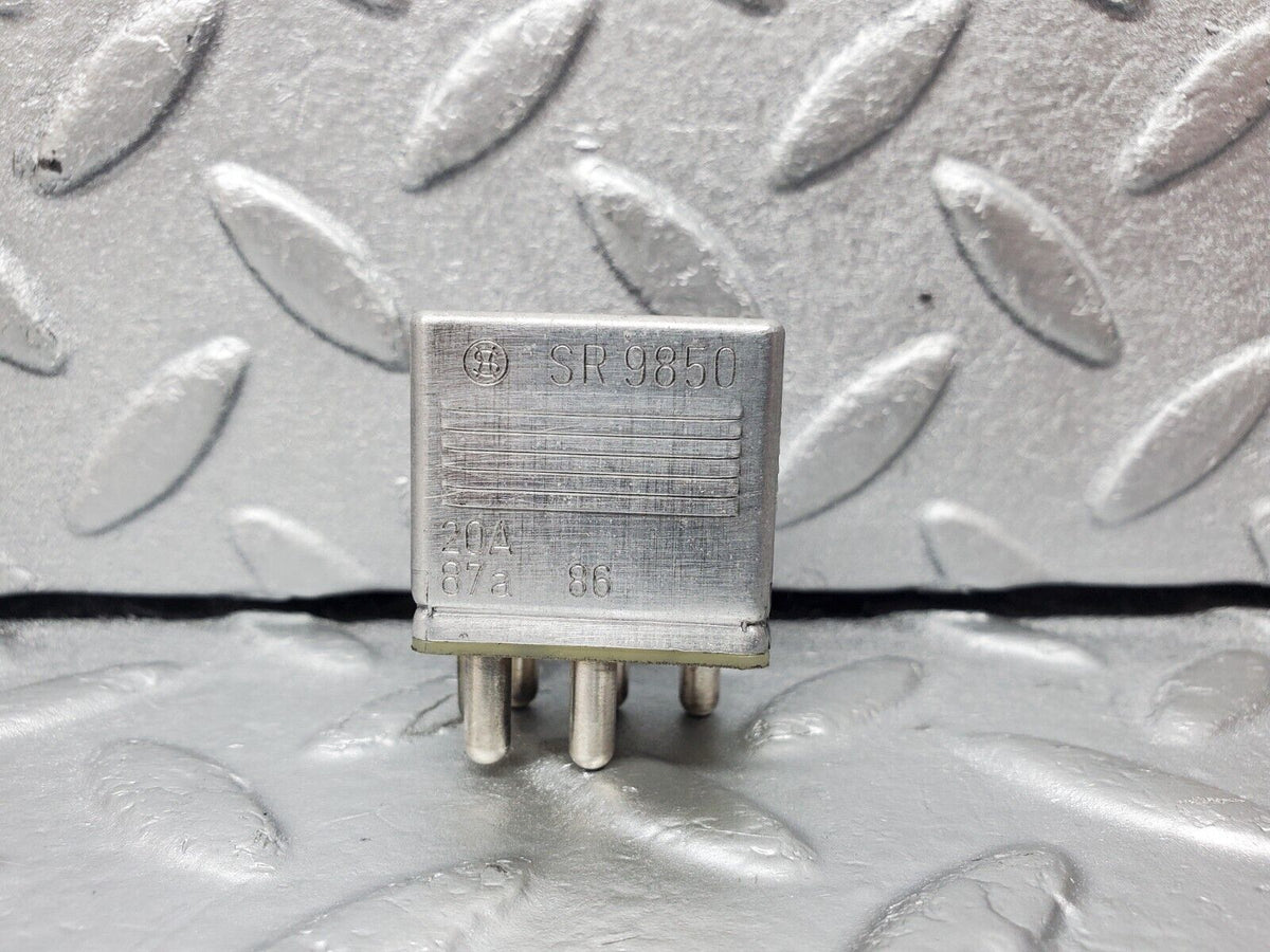 45537 Mercedes-Benz W126 420SE Multi Purpose Relay A0015420219